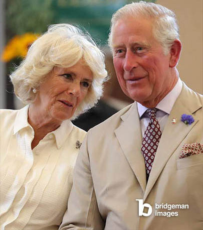 Il principe Carlo dInghilterra e sua moglie Camilla duchessa di Cornovaglia alla riapertura della Strand Hall a Builth Wells, Galles, il 4 luglio 2018